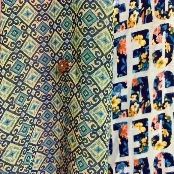 Ivy Jane Henley Boho Peace Blouse Size Small - Picture 5 of 6